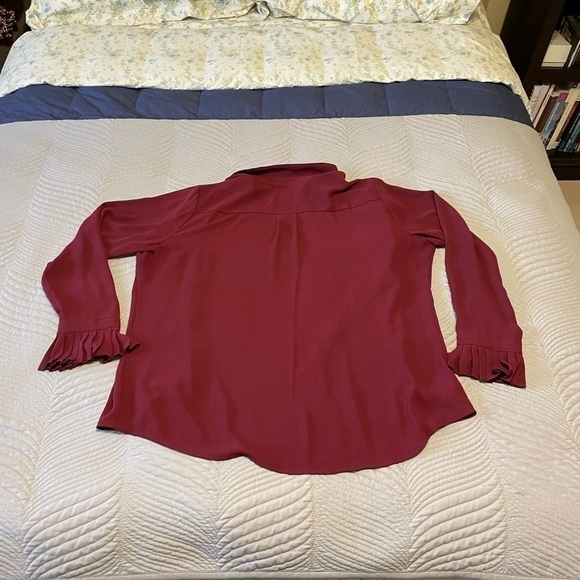 Loft Blouse Red Size Medium - Picture 8 of 9